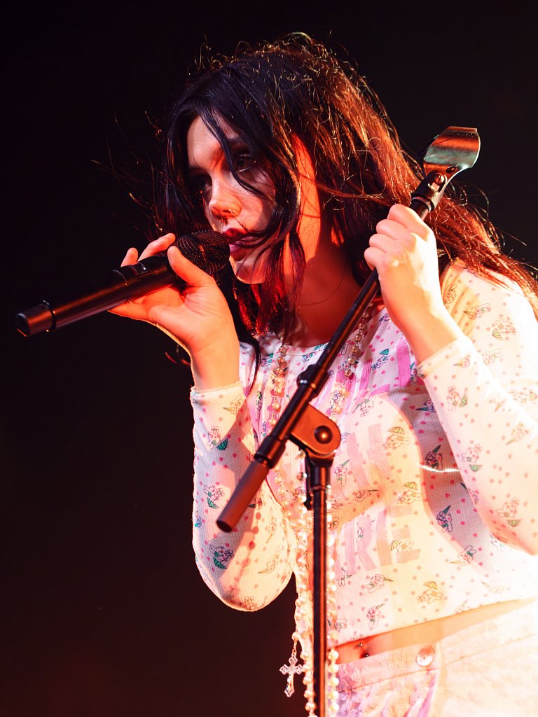 Alessi-rose-MAD-Shootme-17.jpg