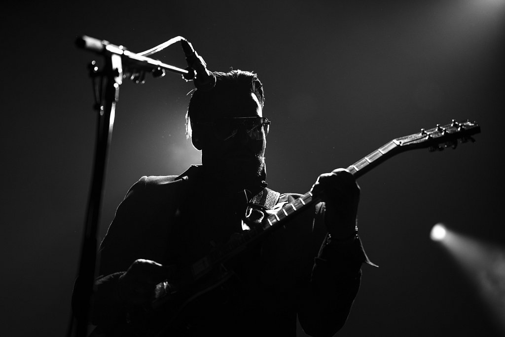 FunLovinCrims-MADELEINE-ShootMe-12.jpg